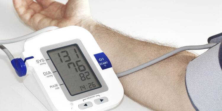 Ο Εντατικός Έλεγχος της Αρτηριακής Πίεσης Μπορεί Να Ωφελήσει τους Ασθενείς με Χρόνια Νεφρική Νόσο: Δεδομένα από την κλινική πράξη